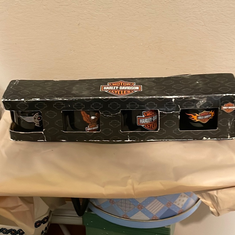Harley-Davidson set of 4 espresso mugs… still in original box.